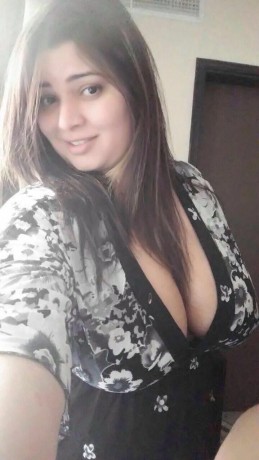 kubra-lahore-escorts-vip-call-0306-1677771-call-whats-app-big-0